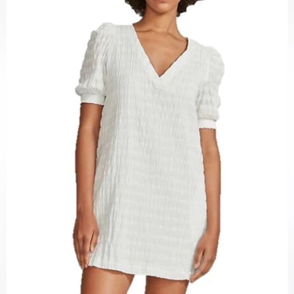 Bb Dakota Steve Madden White Textured Puff Sleeve Mini Dress size Small - Picture 2 of 8